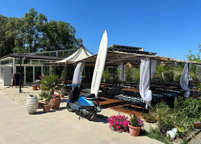 Surf Отель Приморско