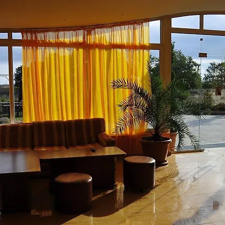 Surf Hotel *
